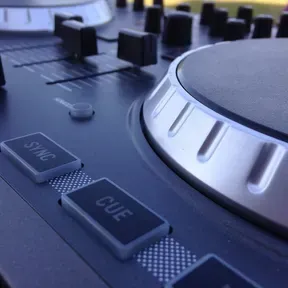 WKMX Radio