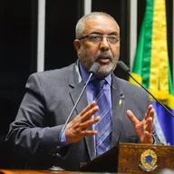 Paulo Paim: ‘Vamos investigar a fundo, doa a quem doer’, sobre fraude no INSS