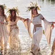 In Praise of the Goddess -- Summer Goddesses