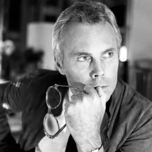 Artykuł: Giorgio Armani stworzył niepowtarzalny styl. Jak włoski projektant stał się legendą?