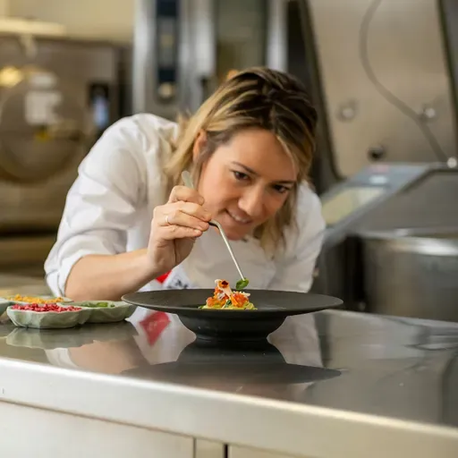 Xandra Luque: “Es más difícil, pero claro que se puede hacer alta cocina en un hospital”