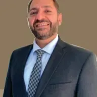 RAB MOY HILU- LA JANUKIA EN LA PUERTA DE LA CASA