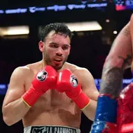 DERROTA, DETENCION Y POSIBLE DEPORTACION PARA CHAVEZ JR