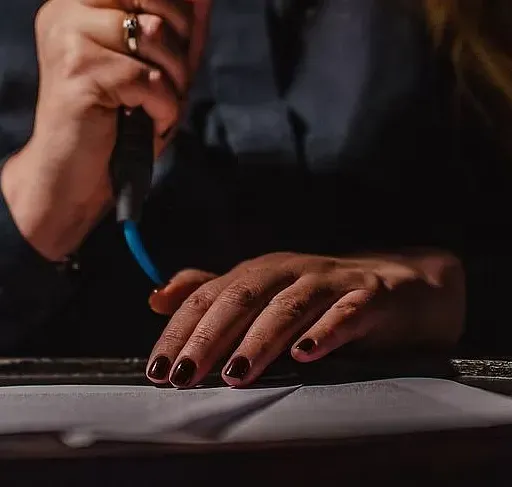 Ar ko mūsdienās lasītāja uzmanību piesaista "Prozas lasījumu" autori?