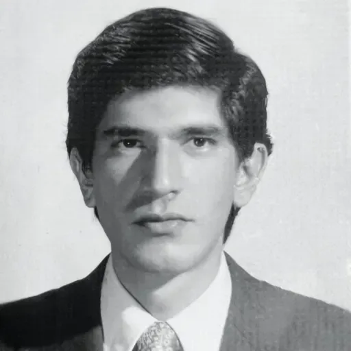 ”Idiomas Inglés y Alemán” …Rigoberto Agustín, autodidacta 