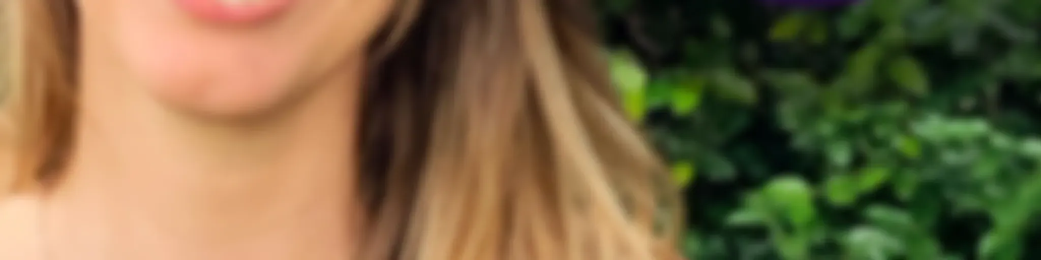 ** CONECTA CON TU MARCA **