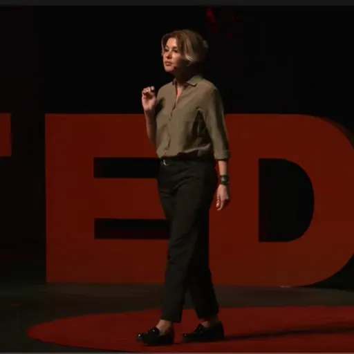 Toprağa Kök Salmak İstedim | Gülben Ergen | TEDxIstanbul