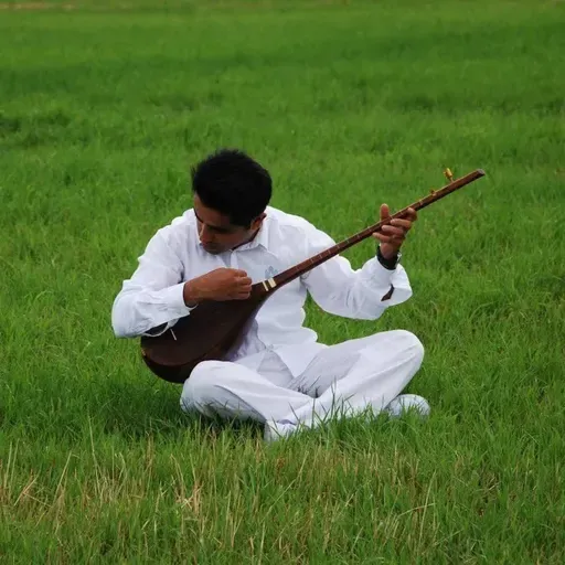 آواهای کم‌شنیده از دیروز تا امروز • ایمان صادق‌زاده