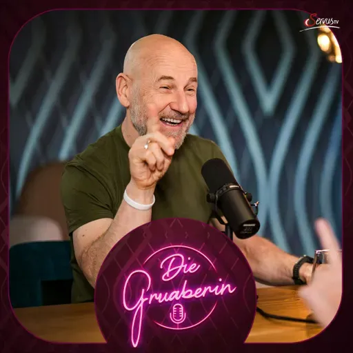 Mit Monika Gruber und Kabarettist Roland Düringer