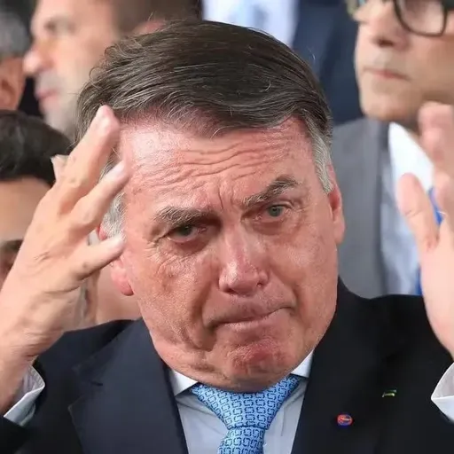 Defesa de Bolsonaro pede ao STF revisão criminal no processo da trama golpista