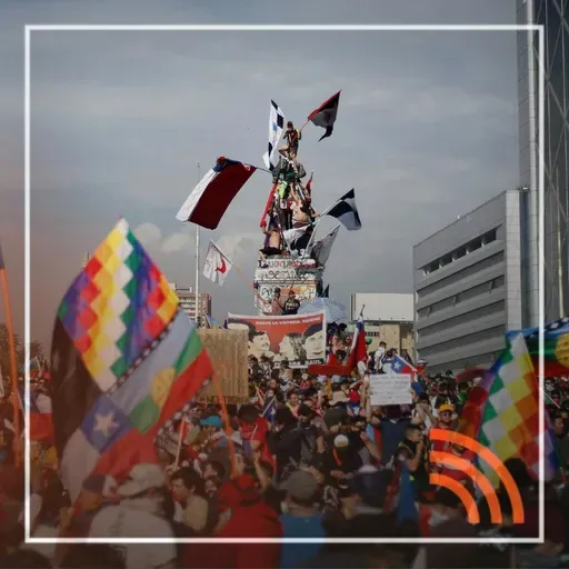 El contrato que complica a Emannuel Carrère y la visión de un artículo de la revista The New Yorker sobre el estallido social