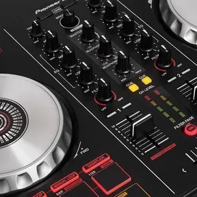 DIGITAL STEREO FM ON LINE