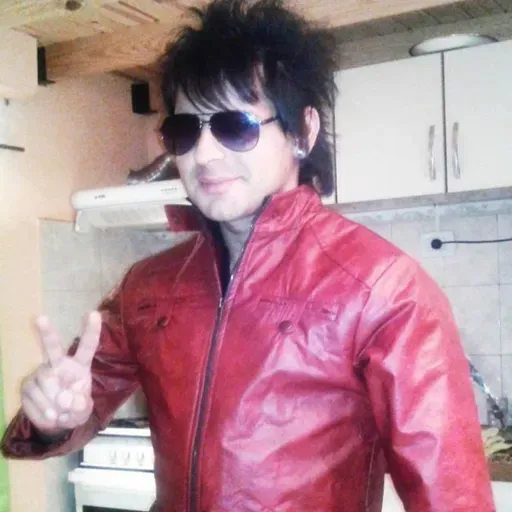 VOLANDO ENTRE TUS BRAZOS  PABLO