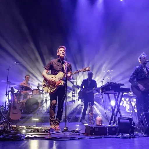 Guster is still for lovers