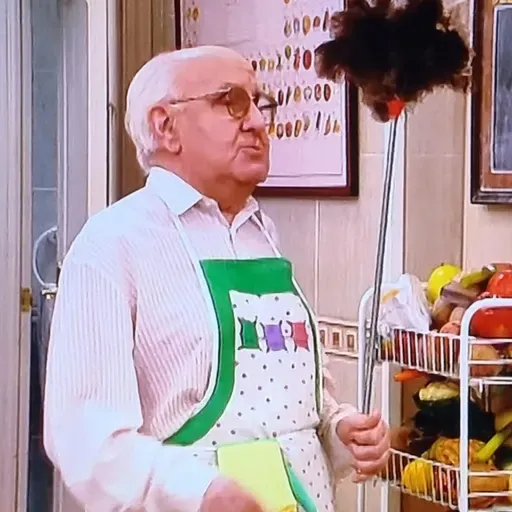 The Nacho Martín Project S04e09 "Bon Voyage"