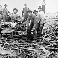 T2/4- Misteriosos Casos com: Charles Coughlan, Ravi Shankar e Rosemary Brown