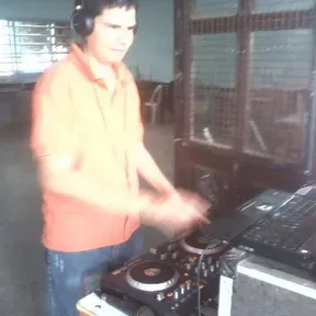 dj comadreja