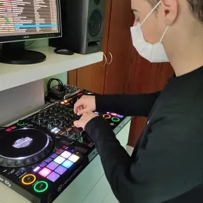 DJGONZA FM