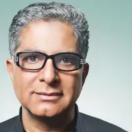 Deepak Chopra, ¿conoces su historia? A2110-6-3-4