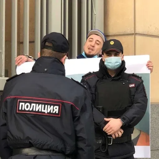 Рэпер Саша Скул: Я буду против власти, когда придут за Охлобыстиным или Нойзом