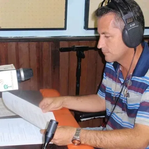 El joven placeteño Adrían Cuellar Villela acaba de graduarse de Doctor en Medicina. A propósito Radio Placetas conversa con él.