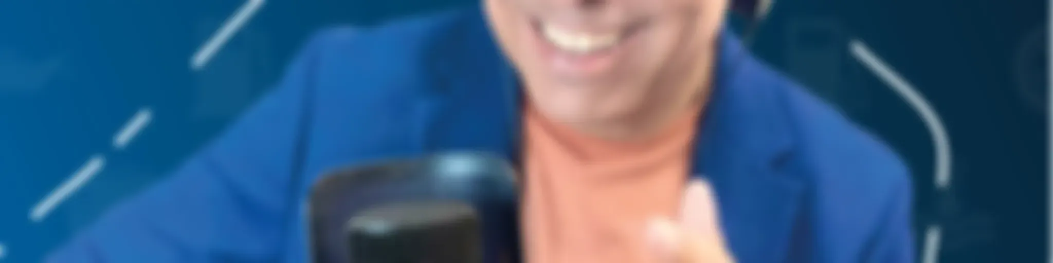 Comparte Felicidad | Enrique Vela