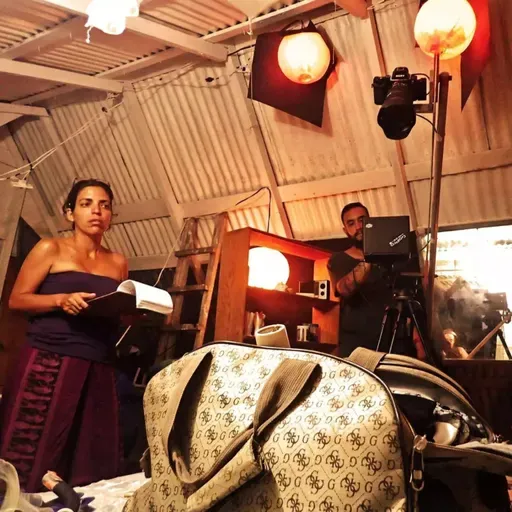 'Raíces azules' (estreno en Pereira); diálogo con Gabriela Domínguez, directora y productora.