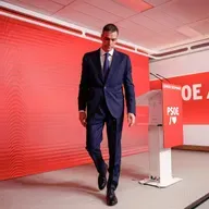 Tertulia: La dirección de Pedro Sánchez al frente del PSOE se tambalea
