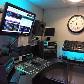 Moon radio