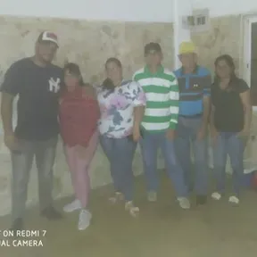 UNGIDOS PARA ADORAR NUESTRA EMISORA CON EL GRUPO DE ALABANZAS DE VENEZUELA PARA LAS NACIONES