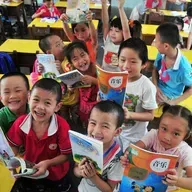 China expands access to public services for non-Hukou residents
