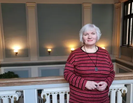 Jana Egle radījusi romānu par novadnieci - dziesminieci Austru Pumpuri