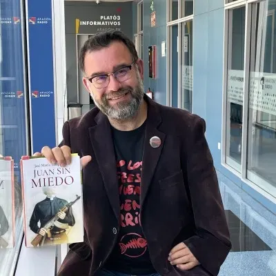 Jose María Tamparillas, autor y personaje en su nueva novela “Juan sin miedo”