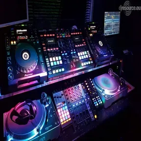 RADIO AMNESIA