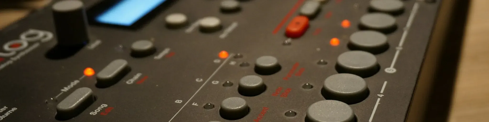 New Wave Radio - Synth and Wave