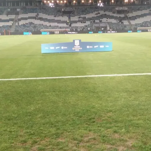 noticias internacionales con pilar chaburr e ivo maminni.mp3