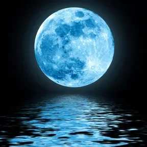 Noches de Luna Azul