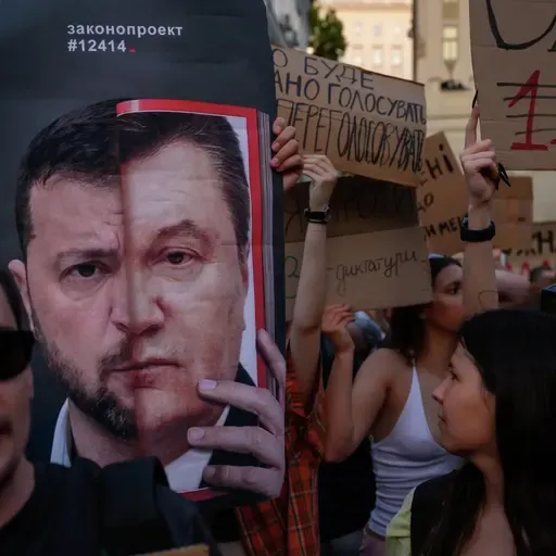 Manifestações na Ucrânia: “Zelensky foi o candidato presidencial anticorrupção e é comprometido com essa ideia desde o primeiro dia”