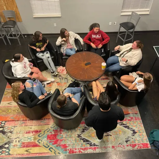 Ten Good Minutes With The Extrav Ladies!