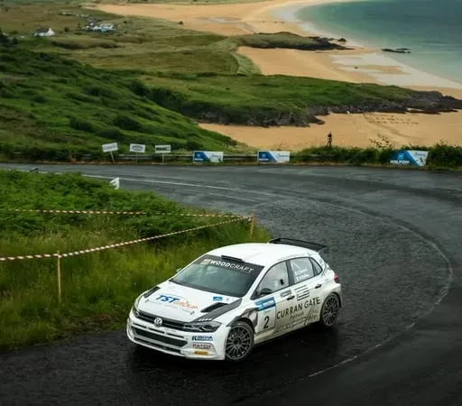 Éamonn Mac Aoidh, Cléireach an Chúrsa do Railí Idirnáisiúnta Dhún na nGall.