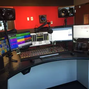 RADIO EMERGENCY FM