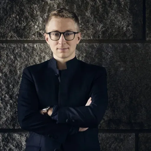 Patrick Hahn - Austrian-Born Pianist And Conductor. Wuppertal Symphony And Opera, Munich Radio Orchestra, Royal Scottish National Orchestra, Munich Philharmonic, London Philharmonic, Vienna Symphony!