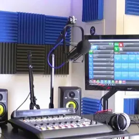 RADIO LAS LOMAS