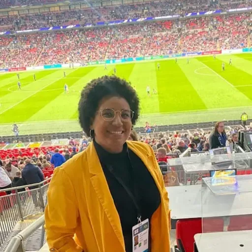 8 em Ponto - Entrevista com Júlia Belas