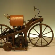 Historia de la moto: Curiosidades, hitos y mitos