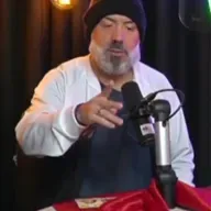 Já pensou em ser cartomante?