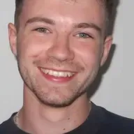 Isaac Masterson, mac léinn.