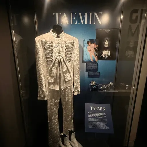 I went to the Grammy museum LA yesterday because of Shinee TAEMIN clothes as display April 12