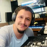 JYsoundsystem April 4th Edition