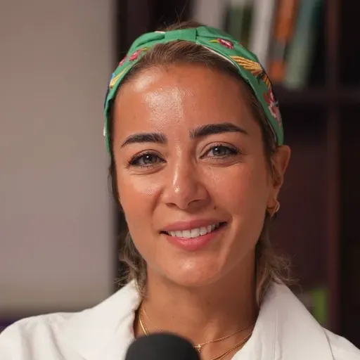 چطور زیاد فکر نکنیم؟ با تینا پارسا